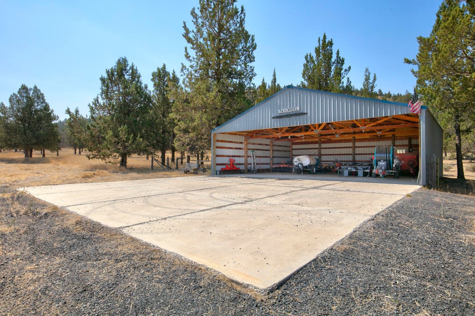 Photo of 4300 SE Paulina Highway 38 of 42