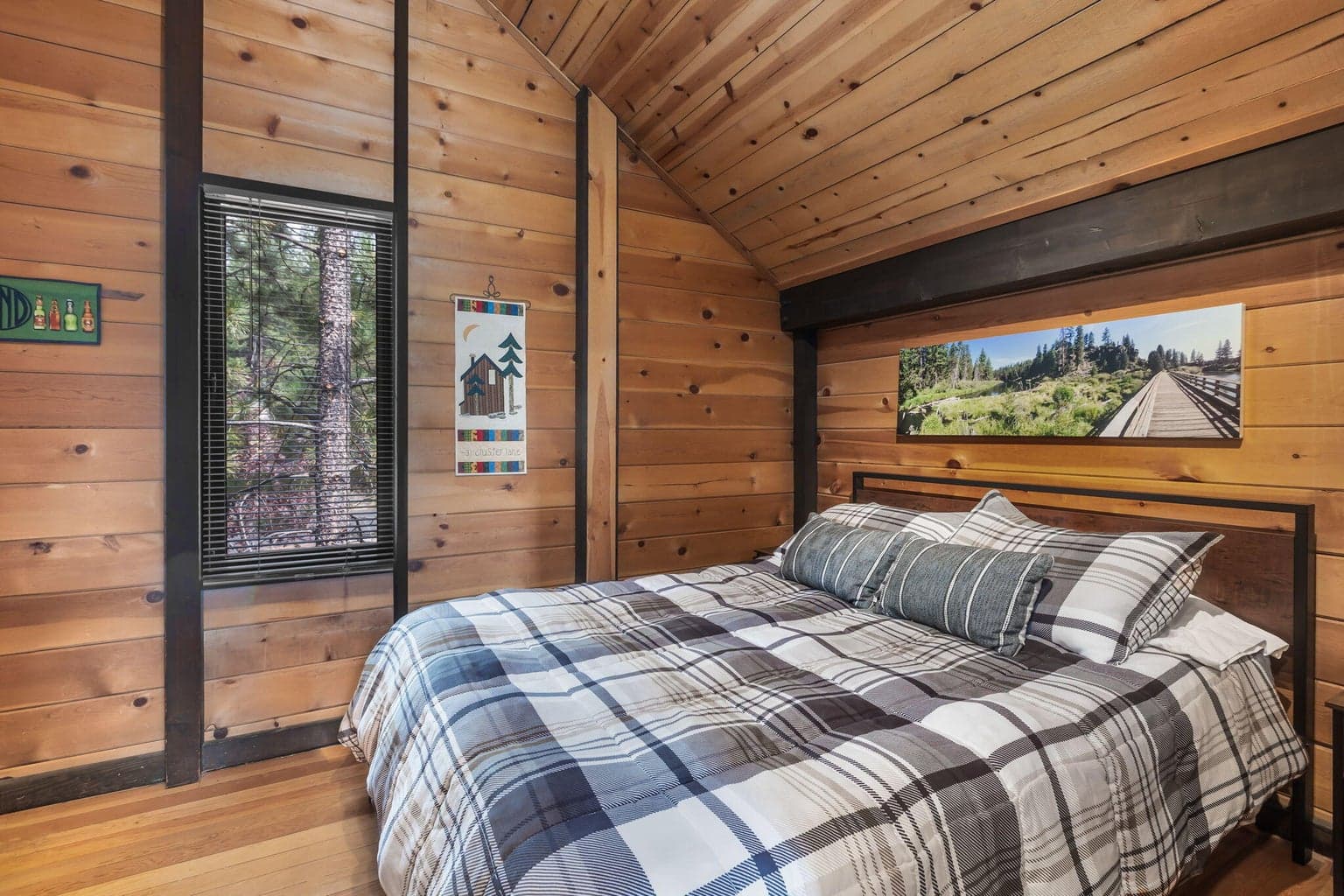 Photo of 17623 Cluster Cabin Lane 12 of 44