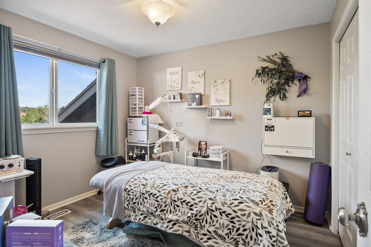 Photo of 267 NE Hillcrest Street 16 of 31