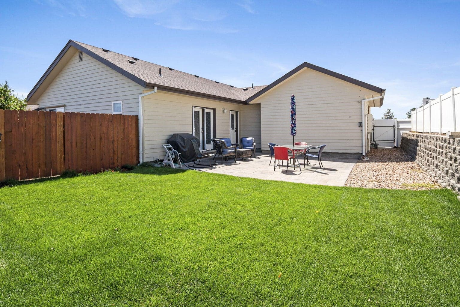 Photo of 267 NE Hillcrest Street 24 of 31