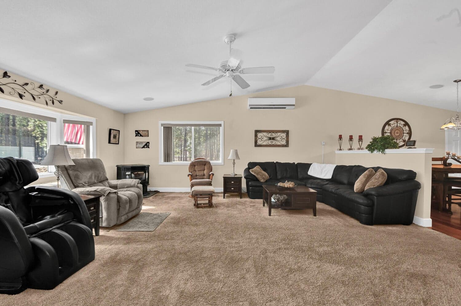 Photo of 14840 Laurel 5 of 32