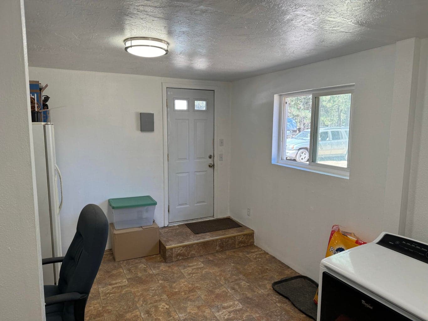 Photo of 15931 Twin Drive 18 of 39