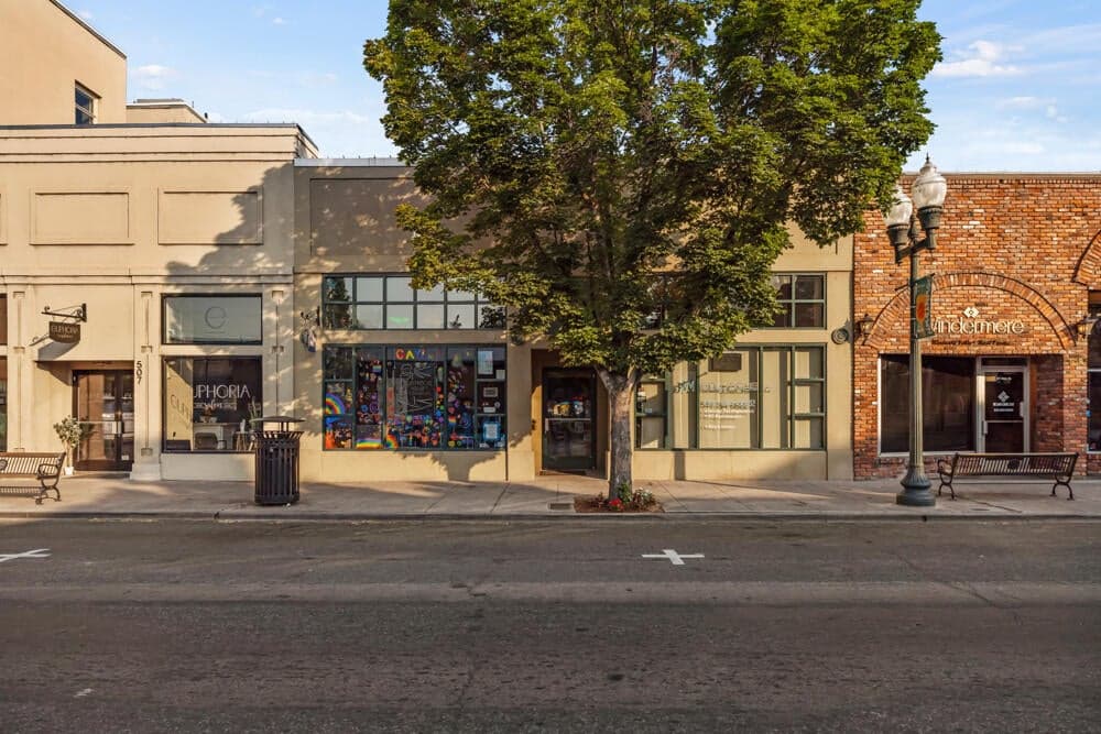 Photo of 513 Main 2 of 65