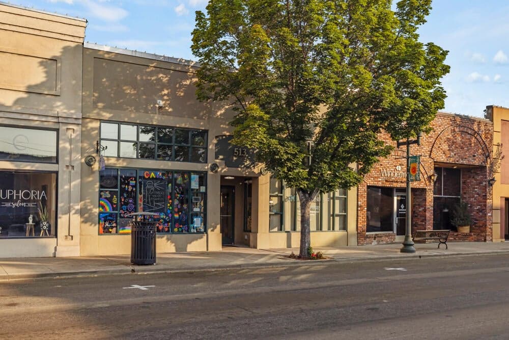 Photo of 513 Main 3 of 65