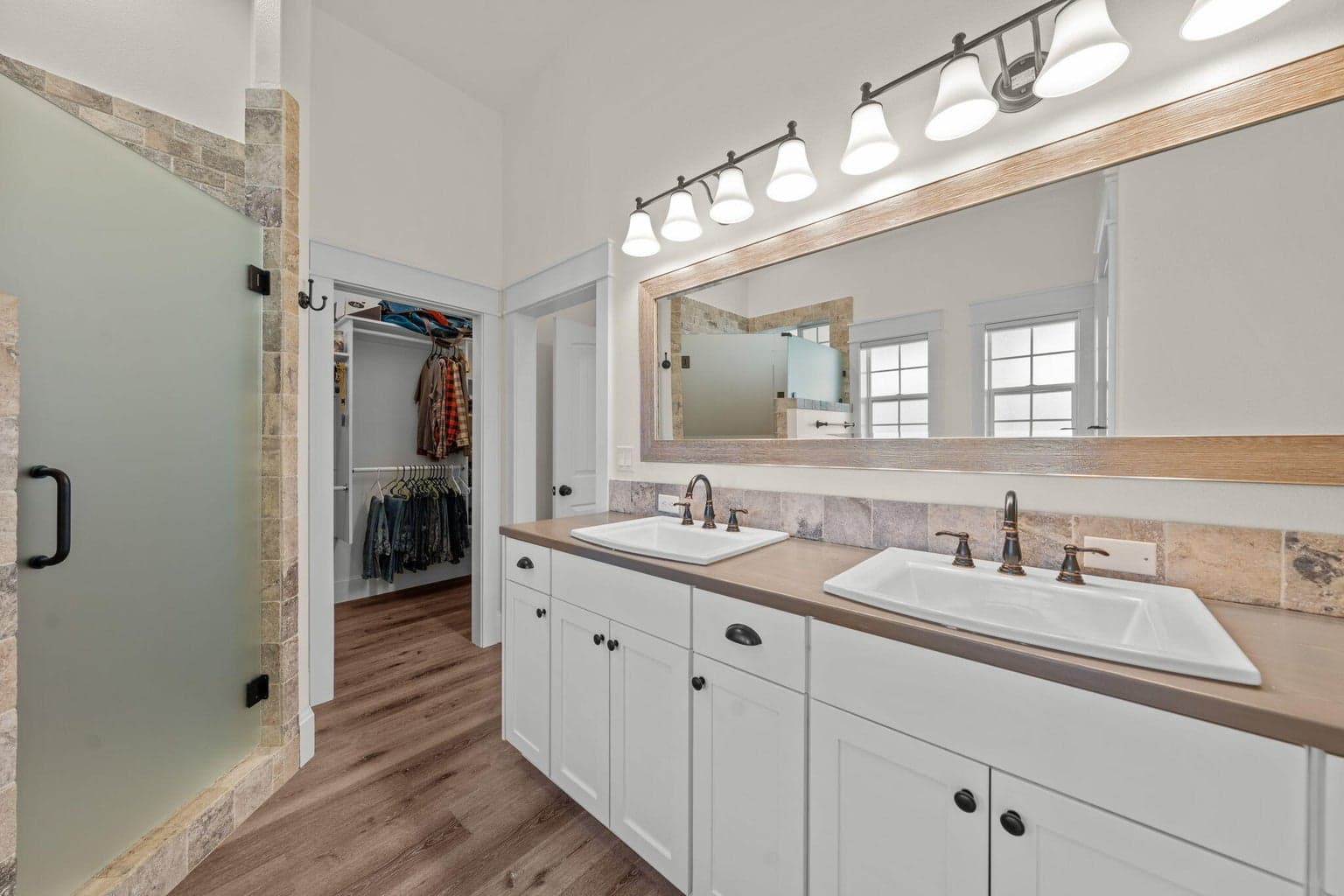 Photo of 2185 SW 55th Street 19 of 82