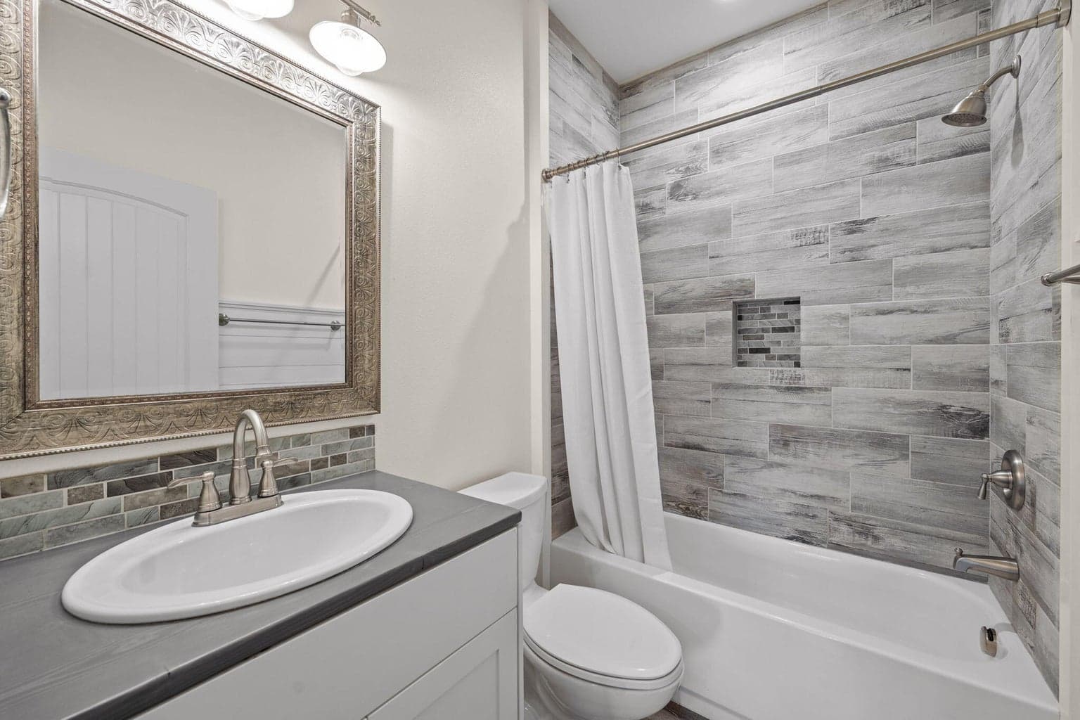 Photo of 2185 SW 55th Street 30 of 82