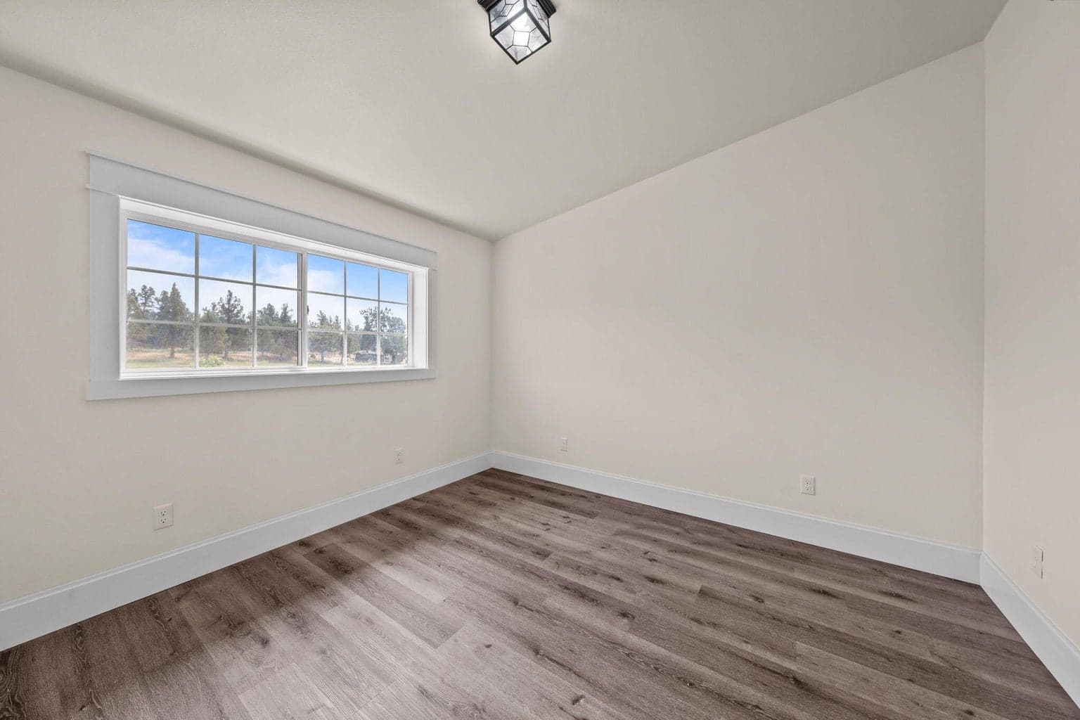 Photo of 2185 SW 55th Street 37 of 82