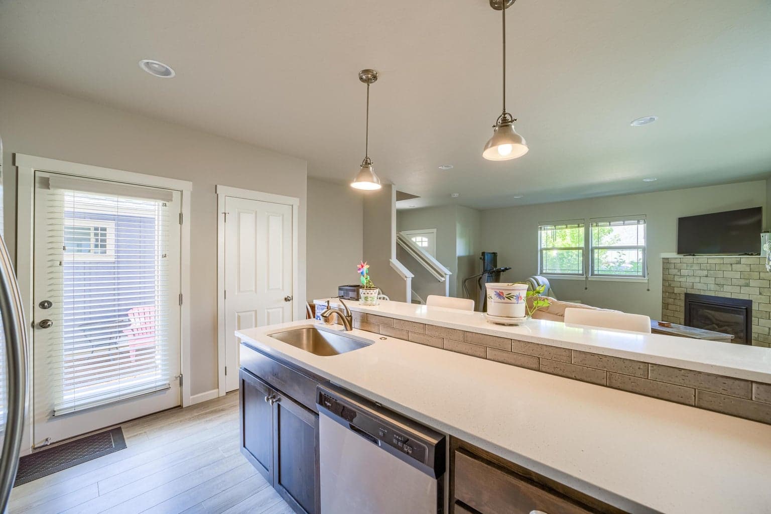 Photo of 190 NW 30th Street 15 of 27