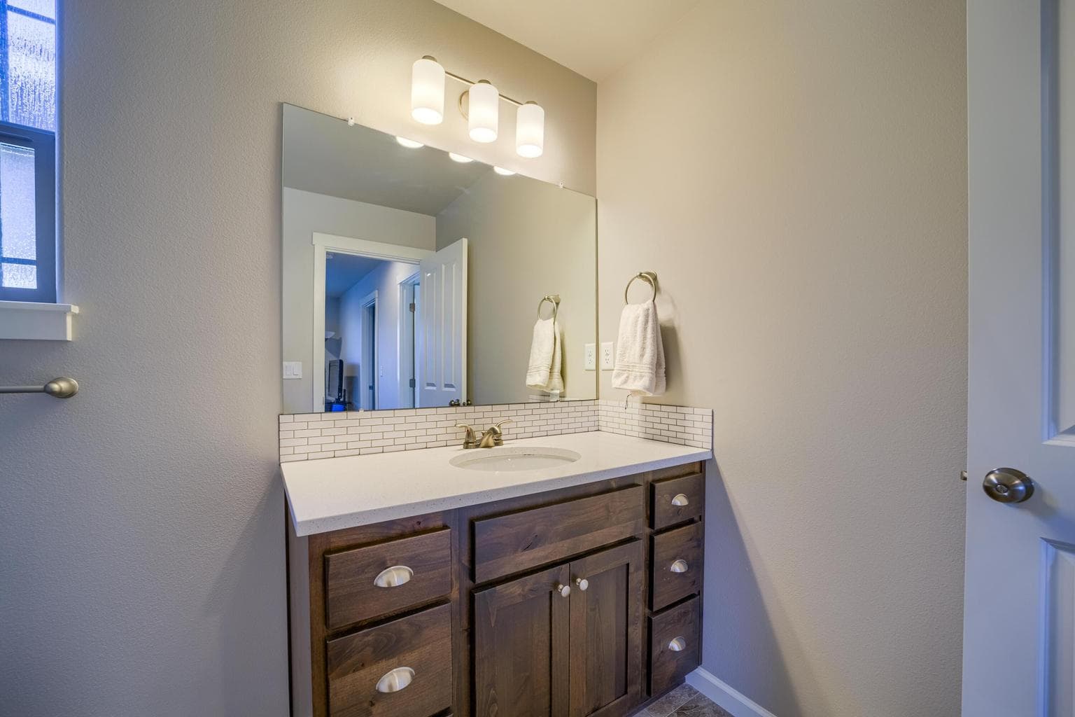 Photo of 190 NW 30th Street 23 of 27