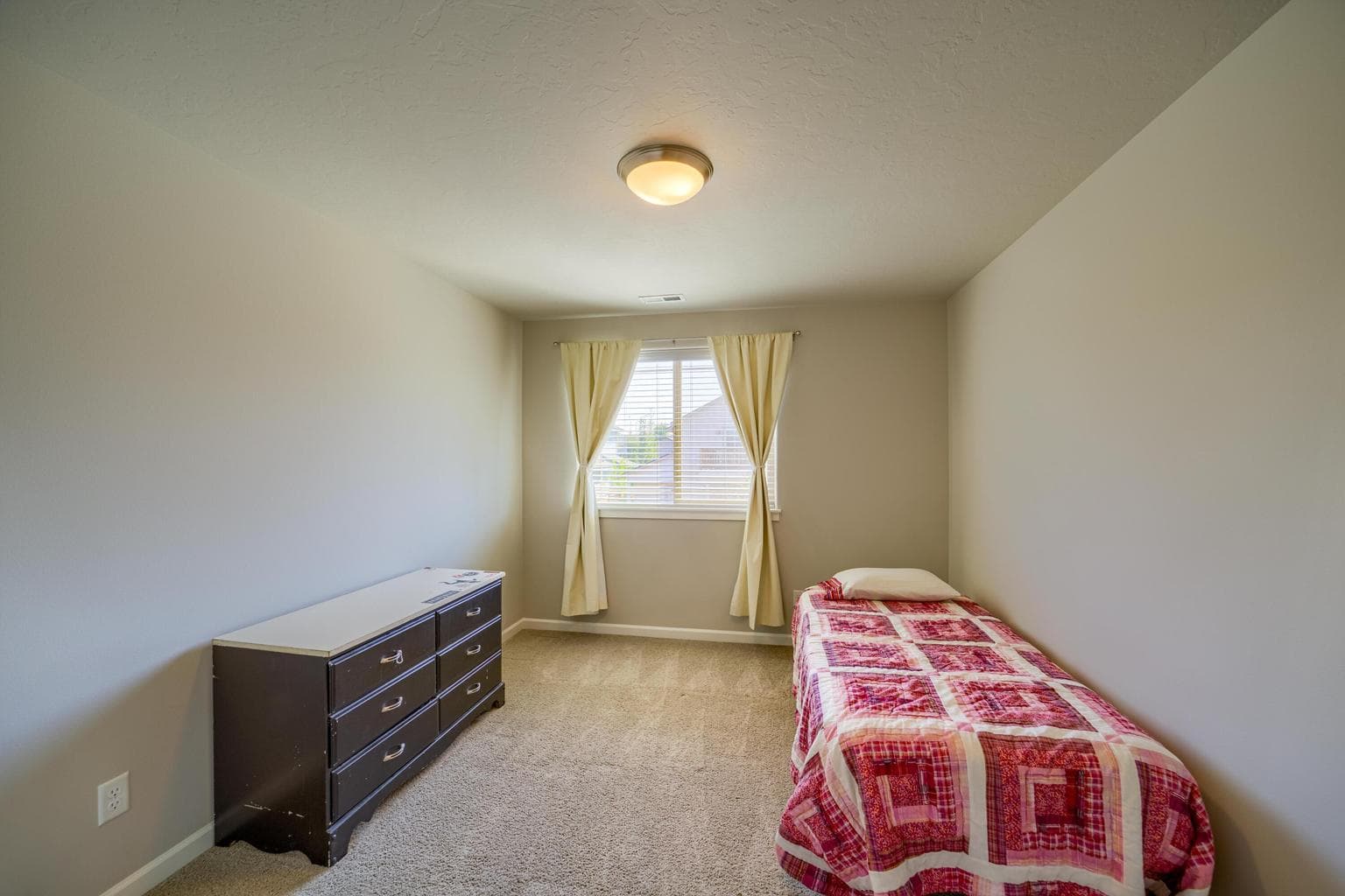 Photo of 190 NW 30th Street 25 of 27