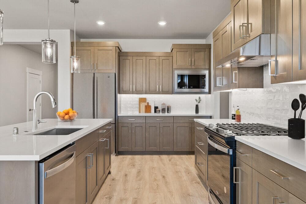 Home will be similar to virtually staged photo shown.