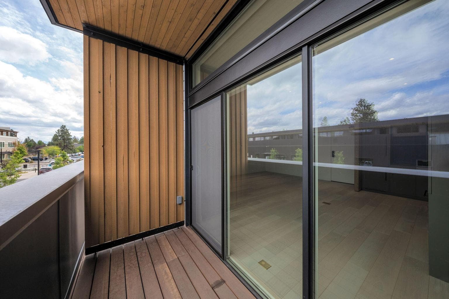 Photo of 2745 NW Ordway Avenue 11 of 20