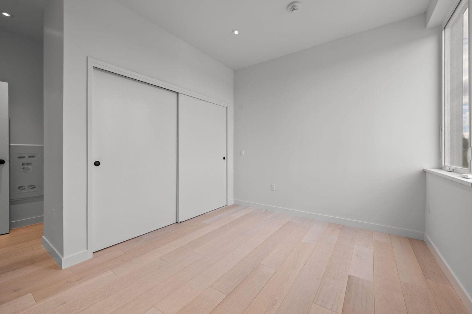Photo of 2745 NW Ordway Avenue 14 of 20