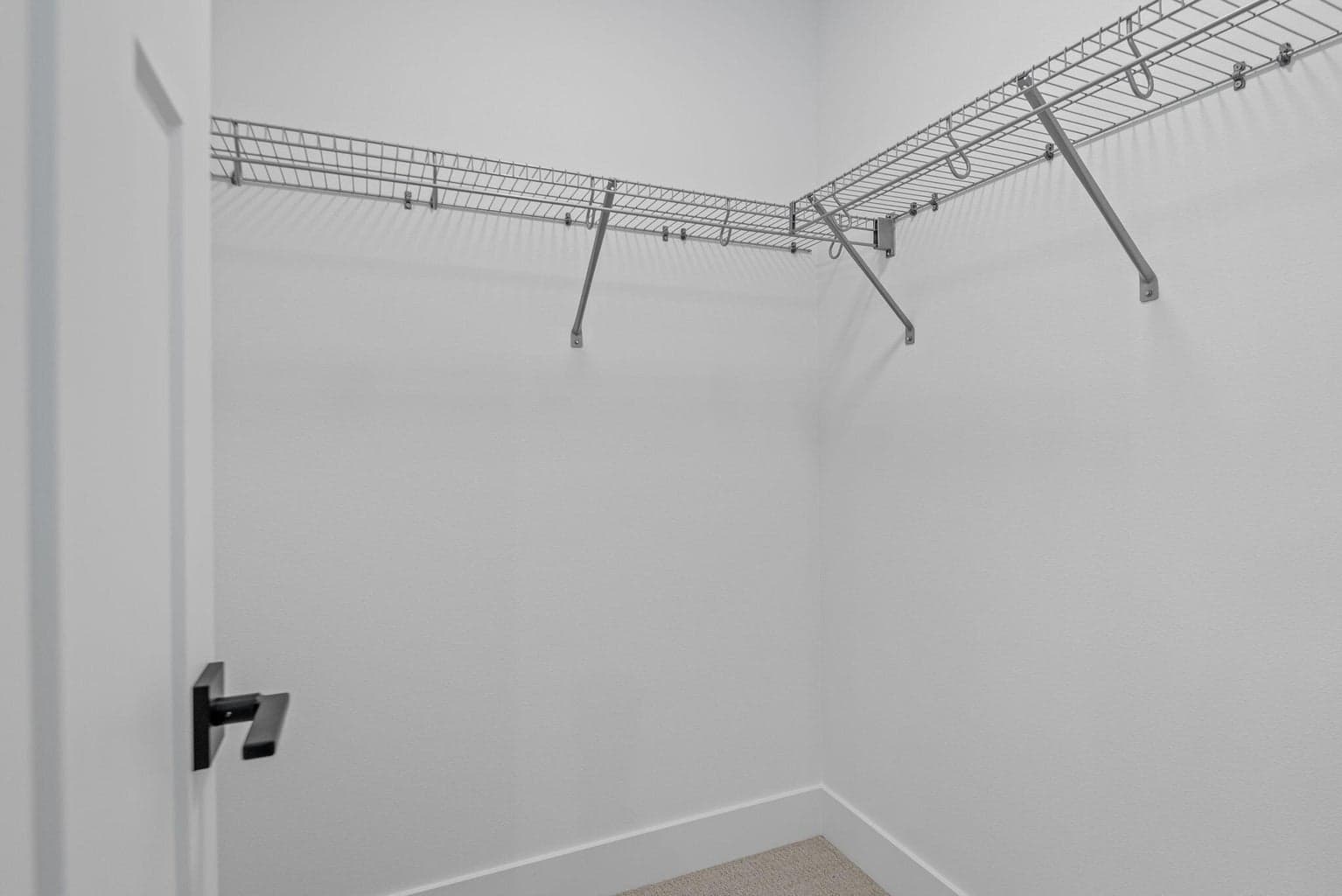 Photo of 936 W Linda Avenue 24 of 28