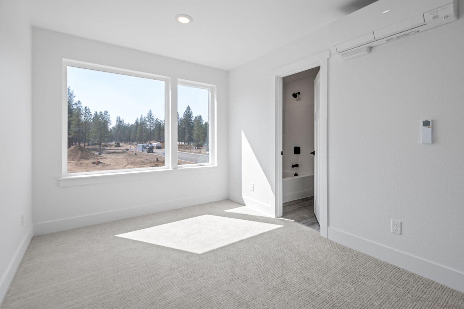 Photo of 955 W Linda Avenue 19 of 31