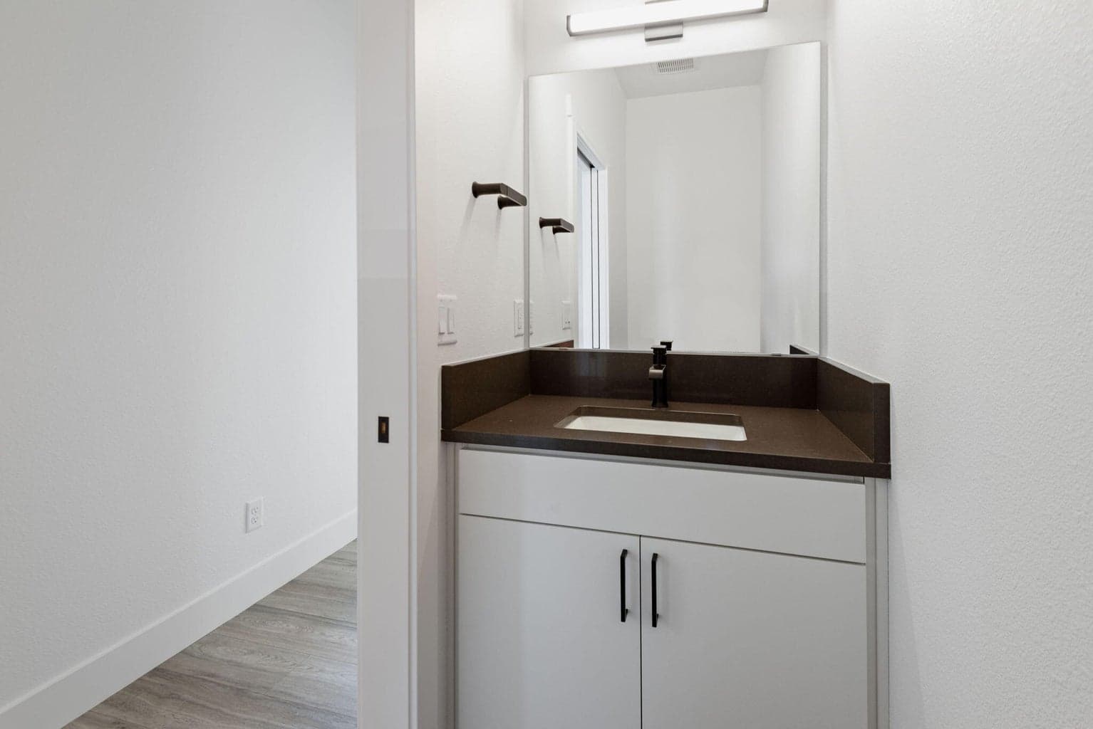 Photo of 955 W Linda Avenue 24 of 31
