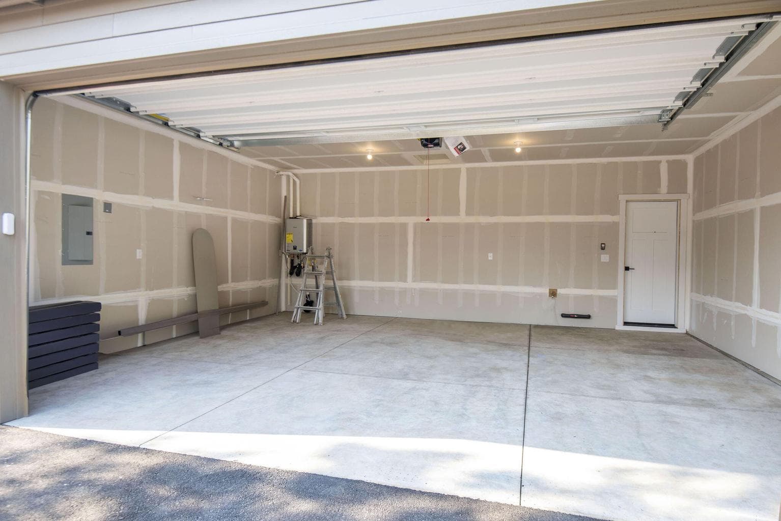 Photo of 955 W Linda Avenue 29 of 31