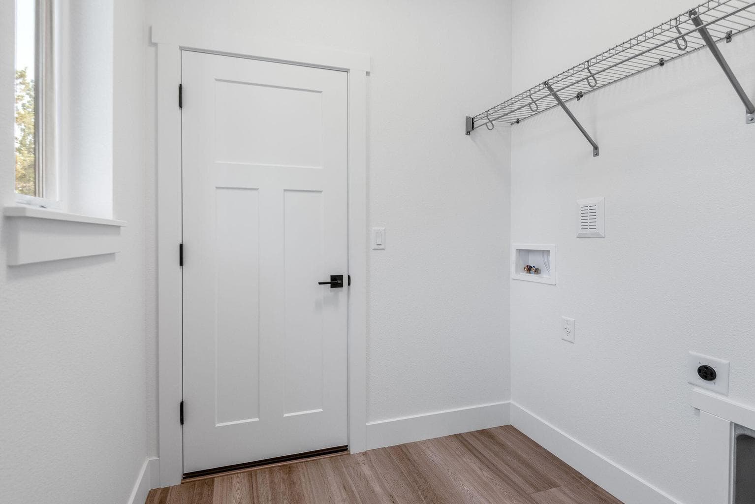 Photo of 947 W Linda Avenue 25 of 32