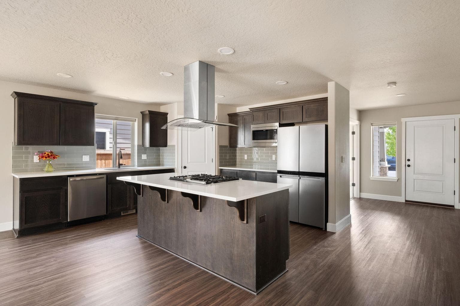 Photo of 2371 NW Teak Avenue 6 of 34
