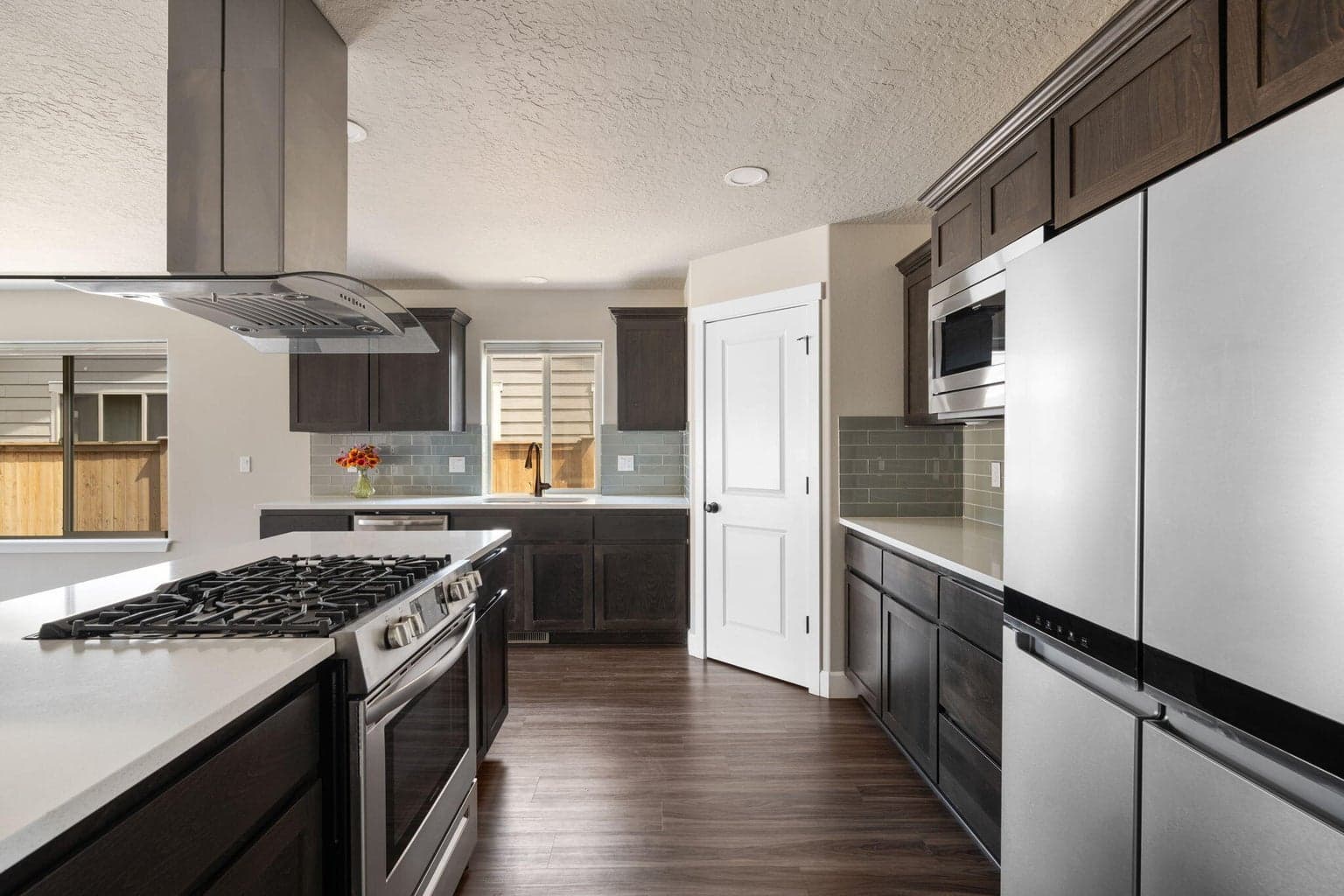Photo of 2371 NW Teak Avenue 9 of 34