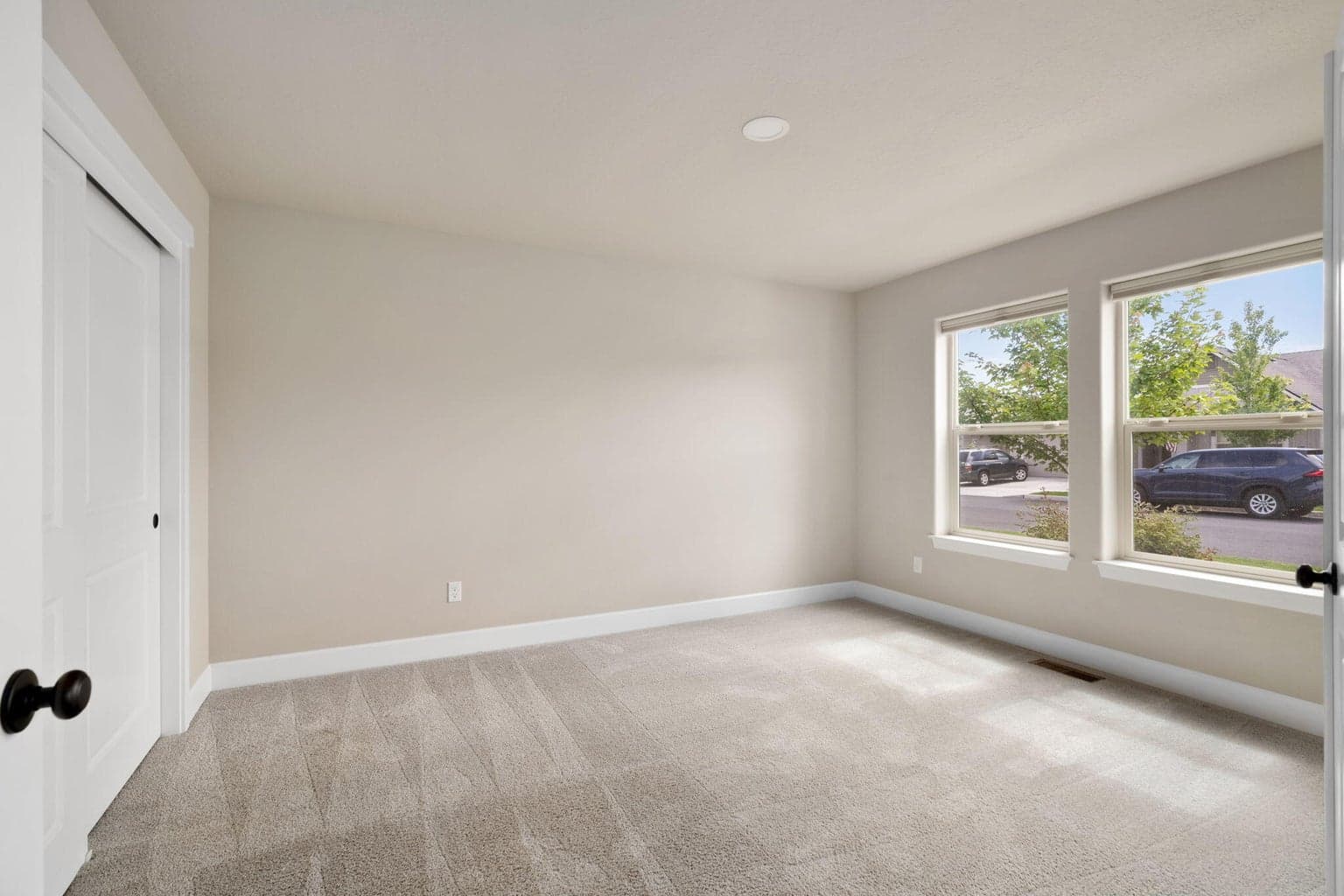 Photo of 2371 NW Teak Avenue 19 of 34