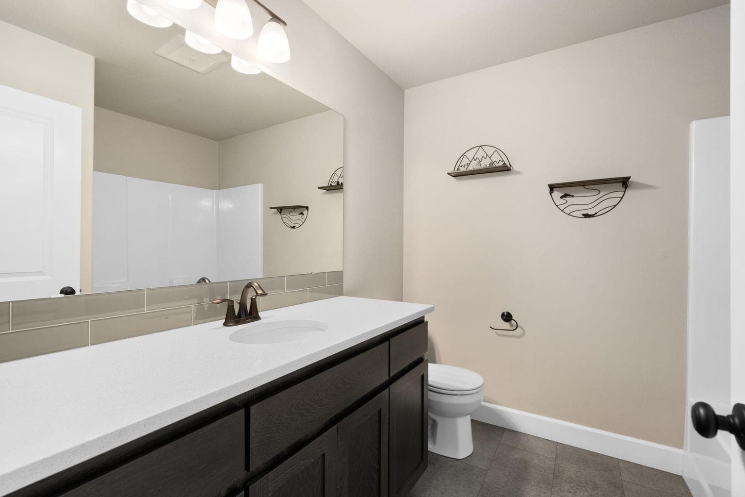 Photo of 2371 NW Teak Avenue 22 of 34