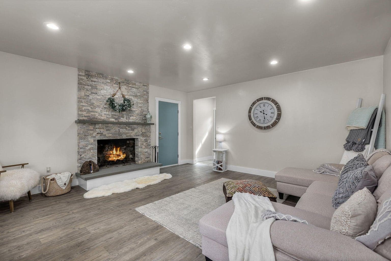 Photo of 5250 SW Metolius Avenue 11 of 85