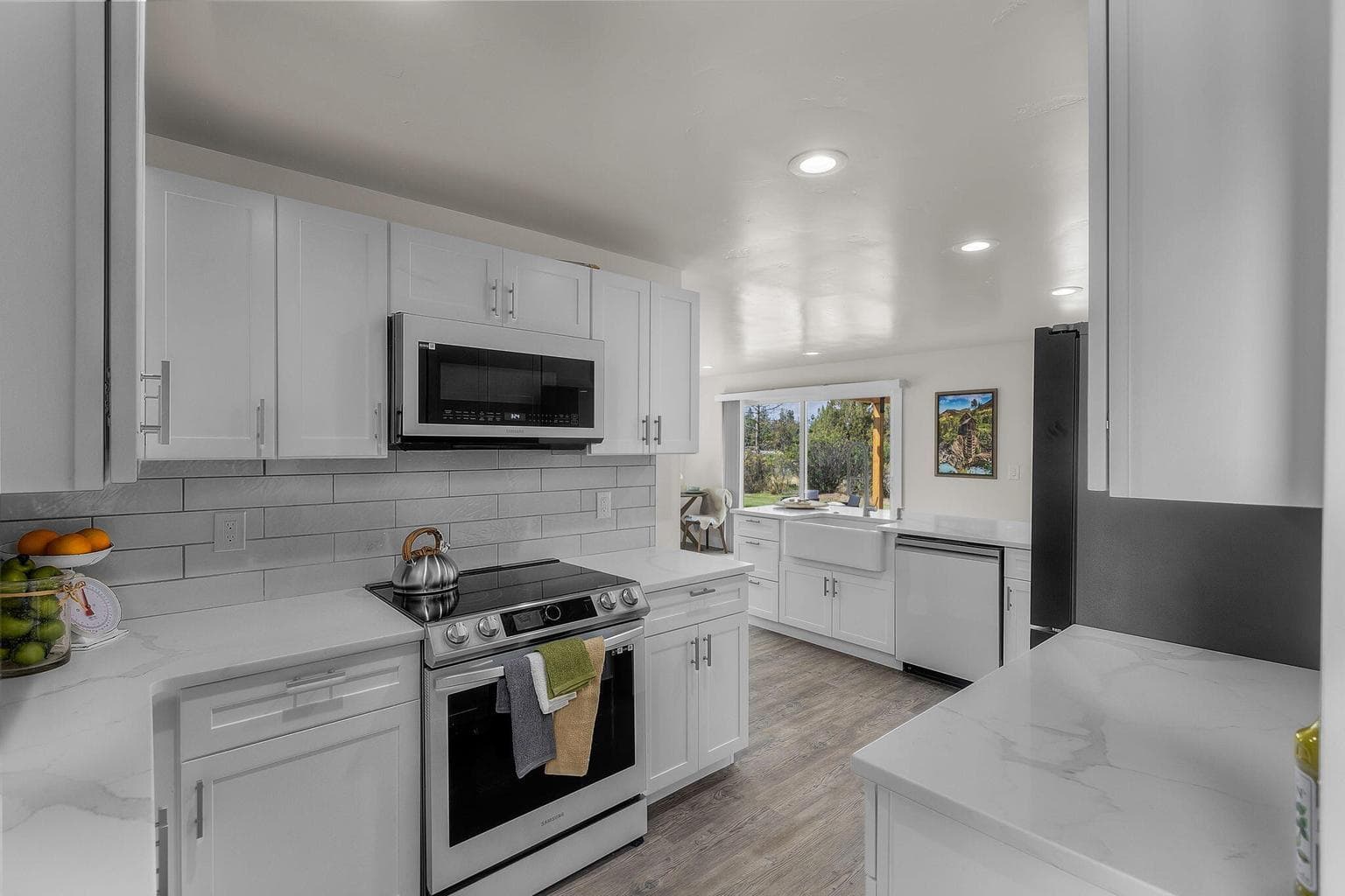 Photo of 5250 SW Metolius Avenue 14 of 85