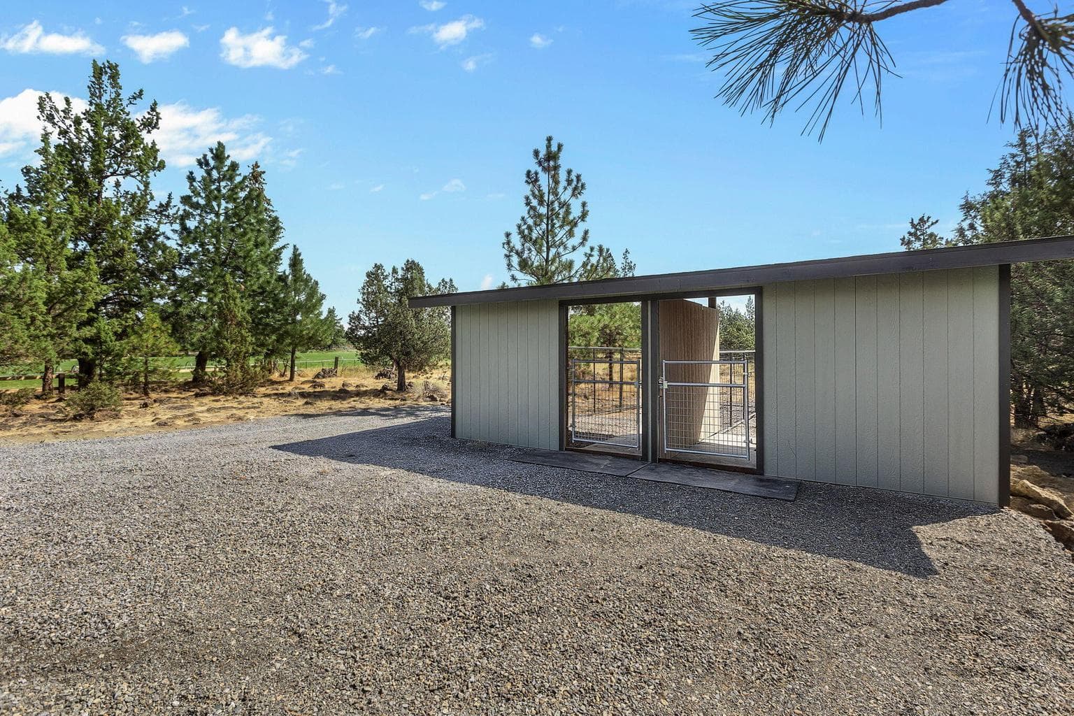 Photo of 5250 SW Metolius Avenue 35 of 85