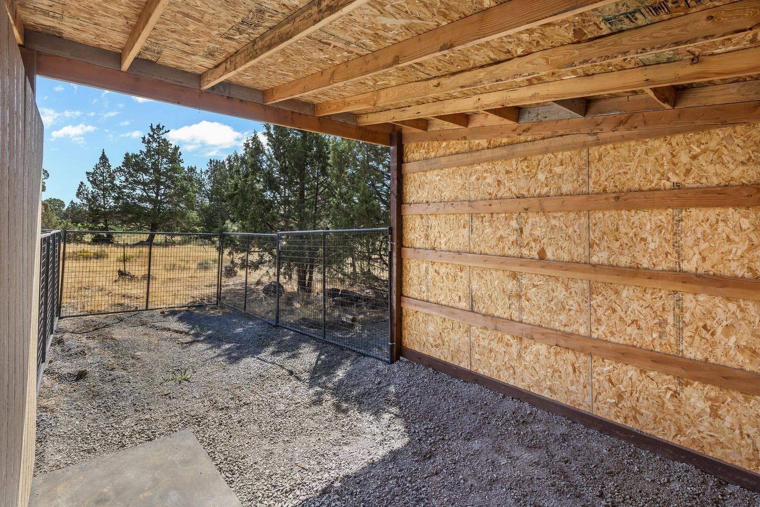 Photo of 5250 SW Metolius Avenue 37 of 85