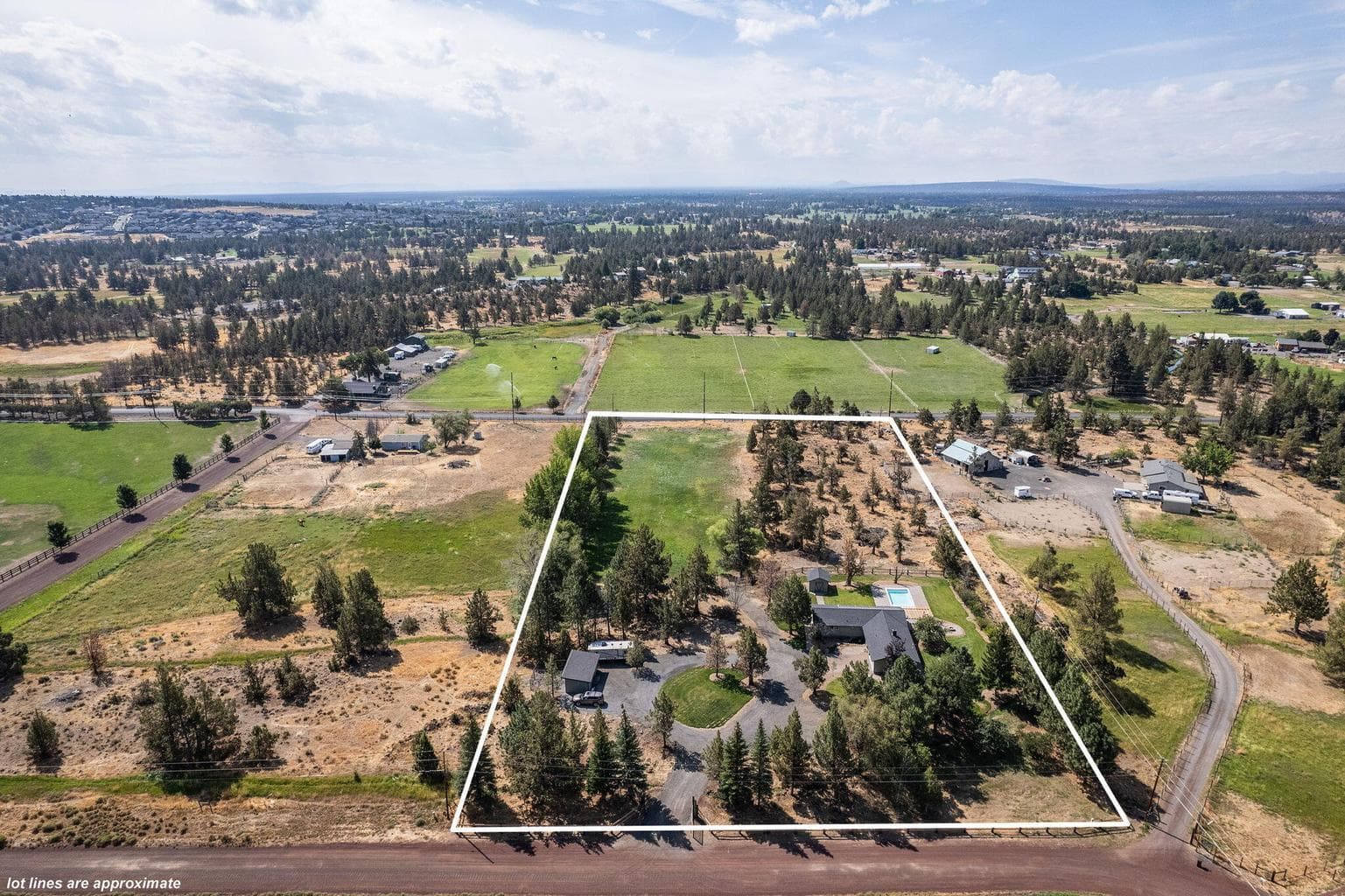 Photo of 5250 SW Metolius Avenue 41 of 85