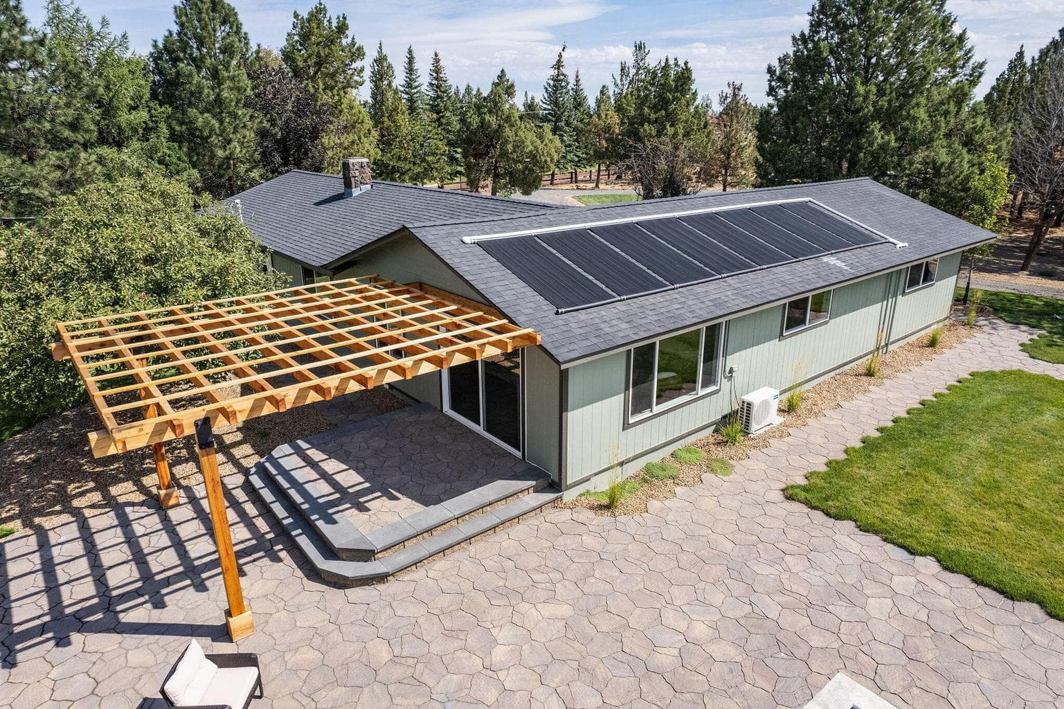 Photo of 5250 SW Metolius Avenue 47 of 85