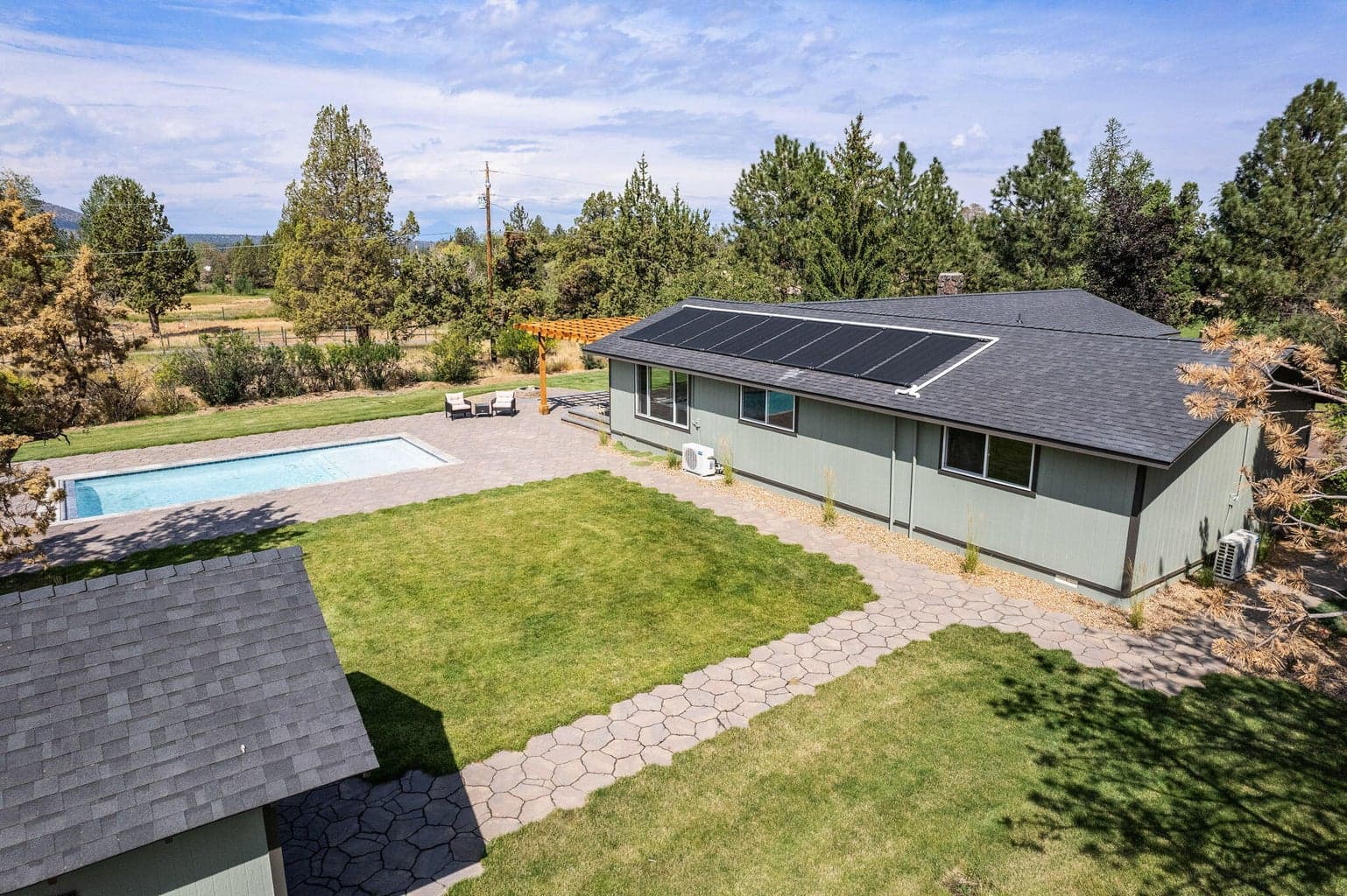 Photo of 5250 SW Metolius Avenue 51 of 85