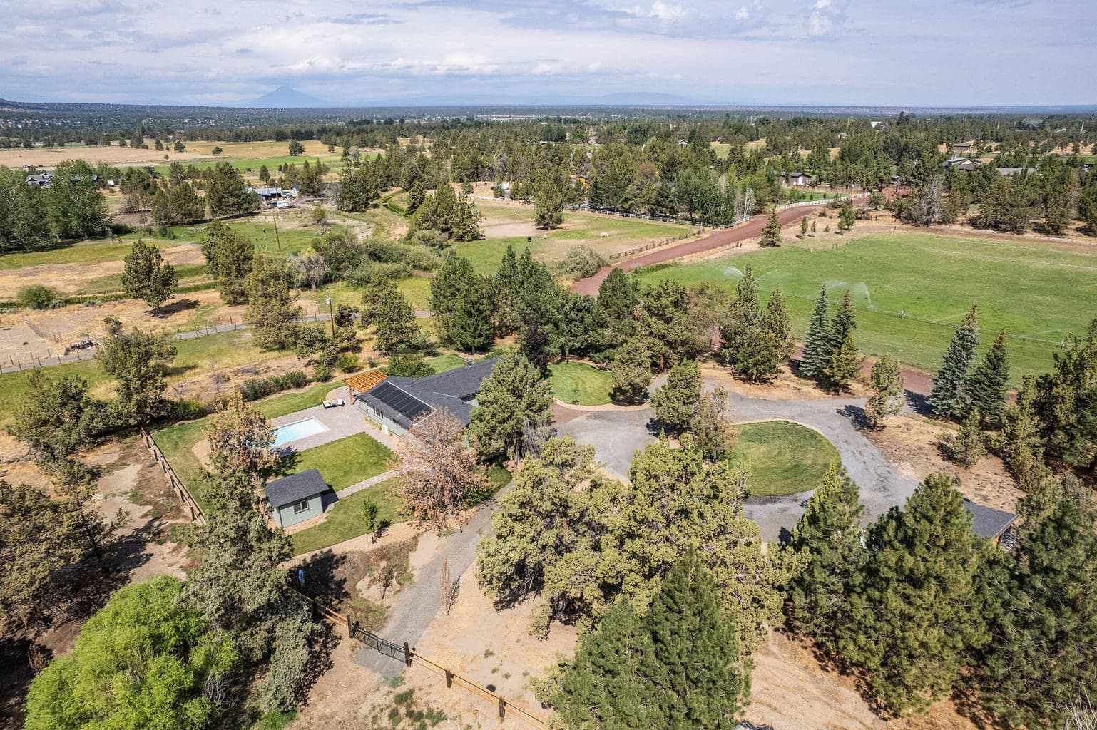 Photo of 5250 SW Metolius Avenue 46 of 85