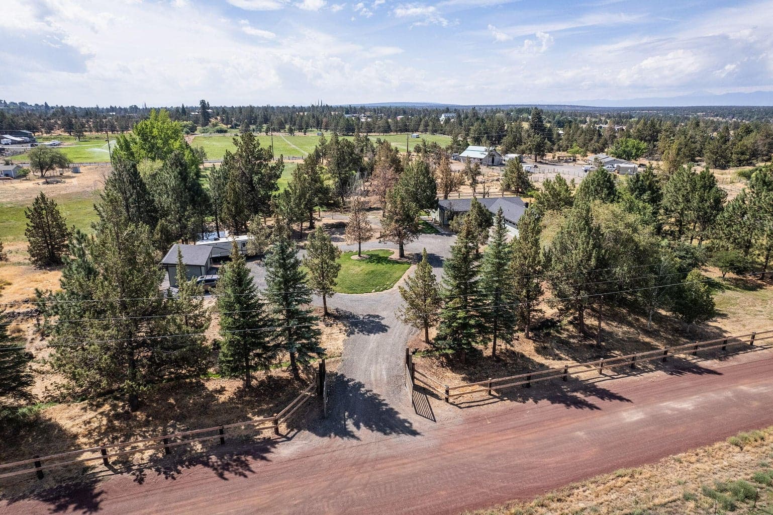 Photo of 5250 SW Metolius Avenue 53 of 85