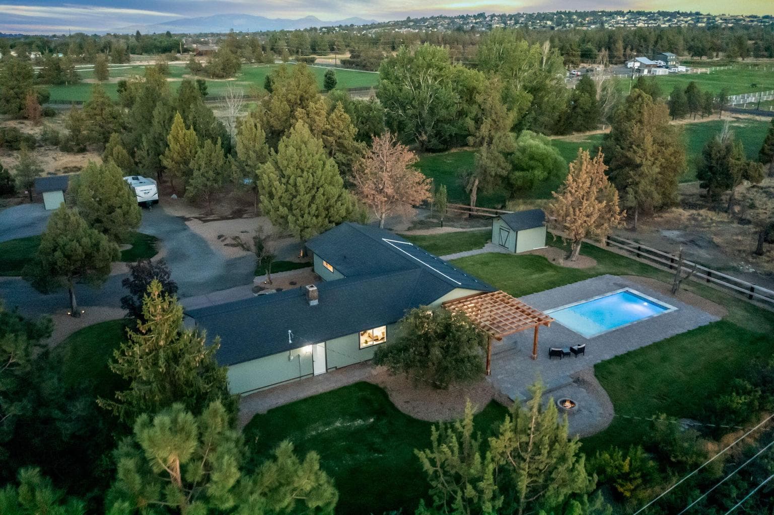 Photo of 5250 SW Metolius Avenue 74 of 85