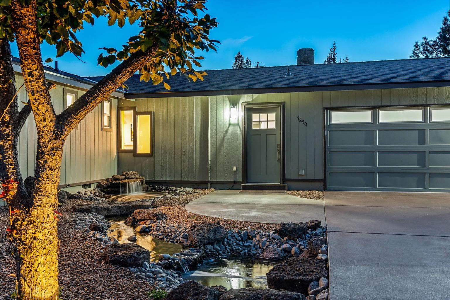 Photo of 5250 SW Metolius Avenue 67 of 85