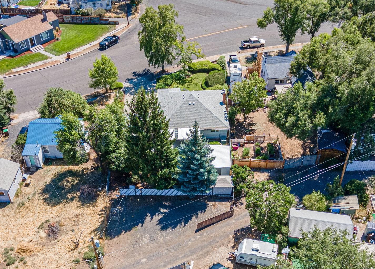 Photo of 549 NE Lookout Avenue 42 of 45