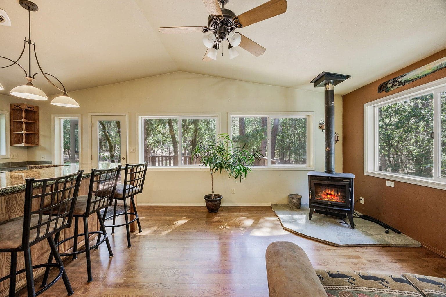 Kitchen/Family room