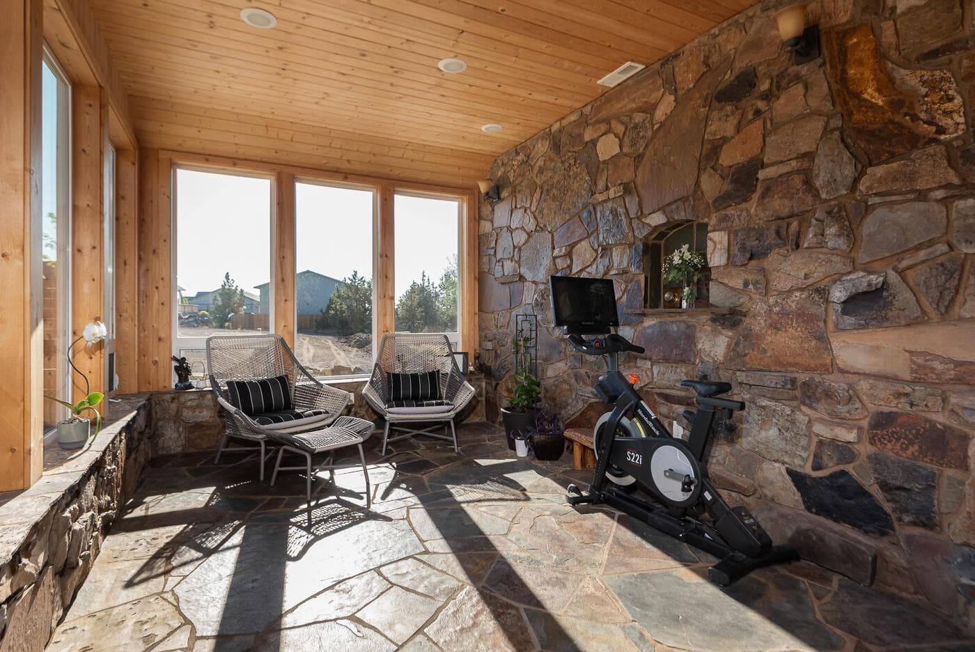 Photo of 2546 SW 43rd Court 15 of 53