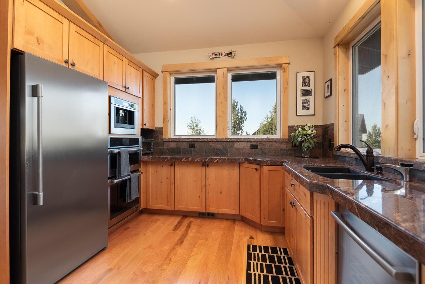 Photo of 2546 SW 43rd Court 18 of 53