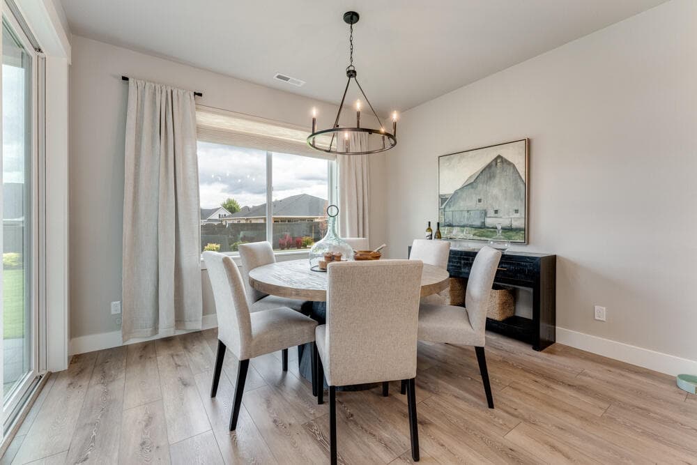 Photo of 4739 SW Badger Avenue 6 of 43