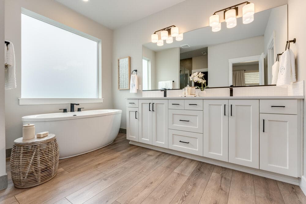 Photo of 4739 SW Badger Avenue 8 of 43