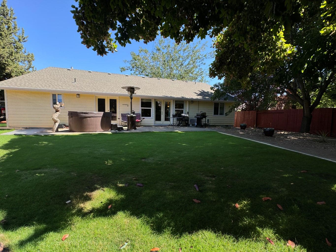 Backyard is spacious!