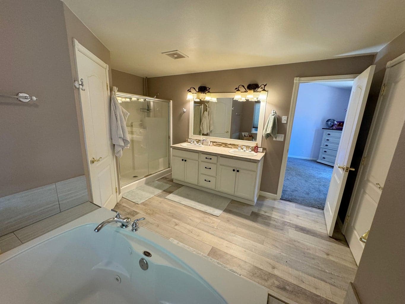 Photo of 2361 NW 19TH Street 20 of 39