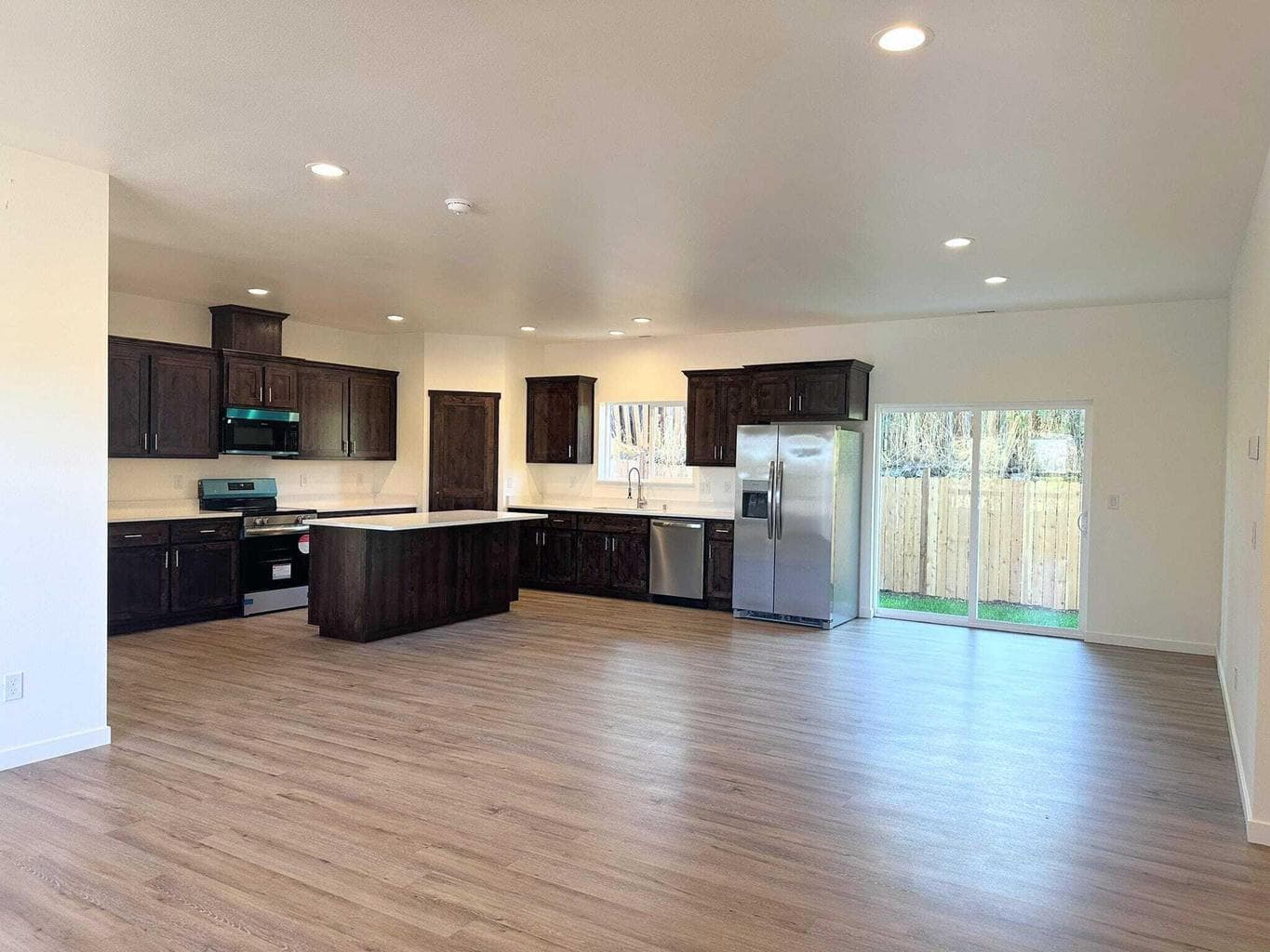 Photo of 400 8th 5 of 18