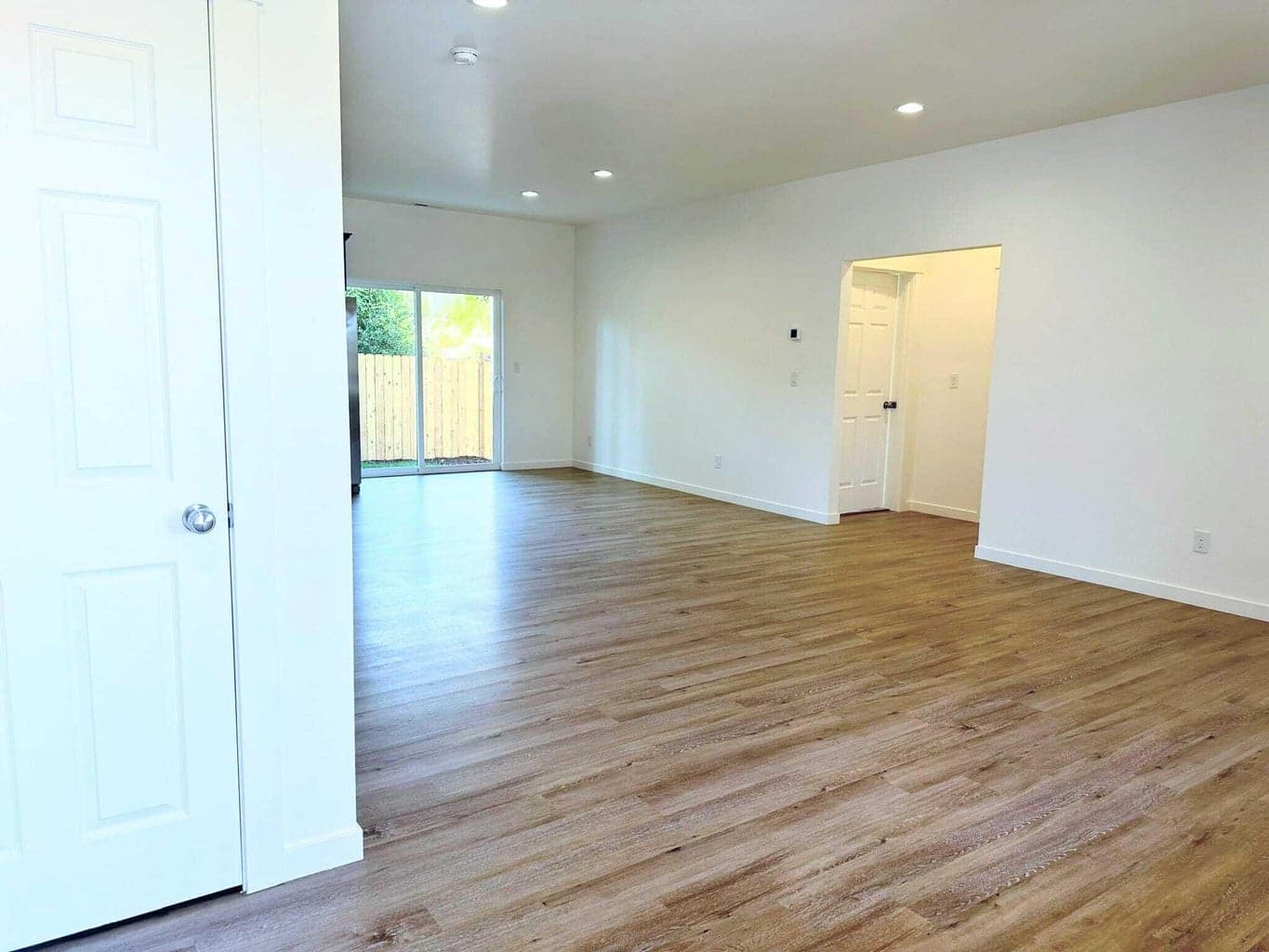 Photo of 400 SE 8th Street 10 of 18