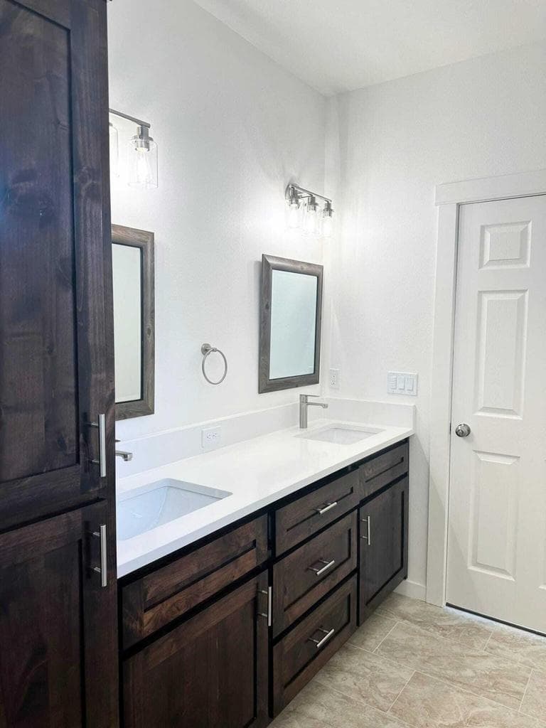 Photo of 400 SE 8th Street 15 of 18