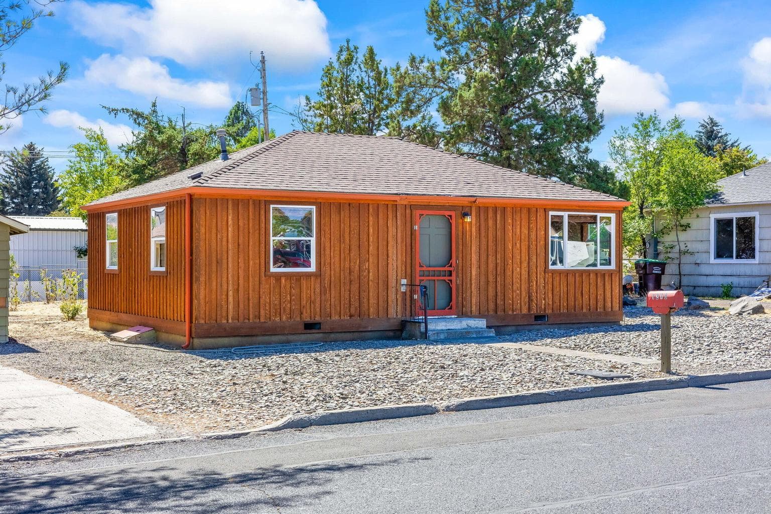 Photo of 1270 Ochoco 2 of 15