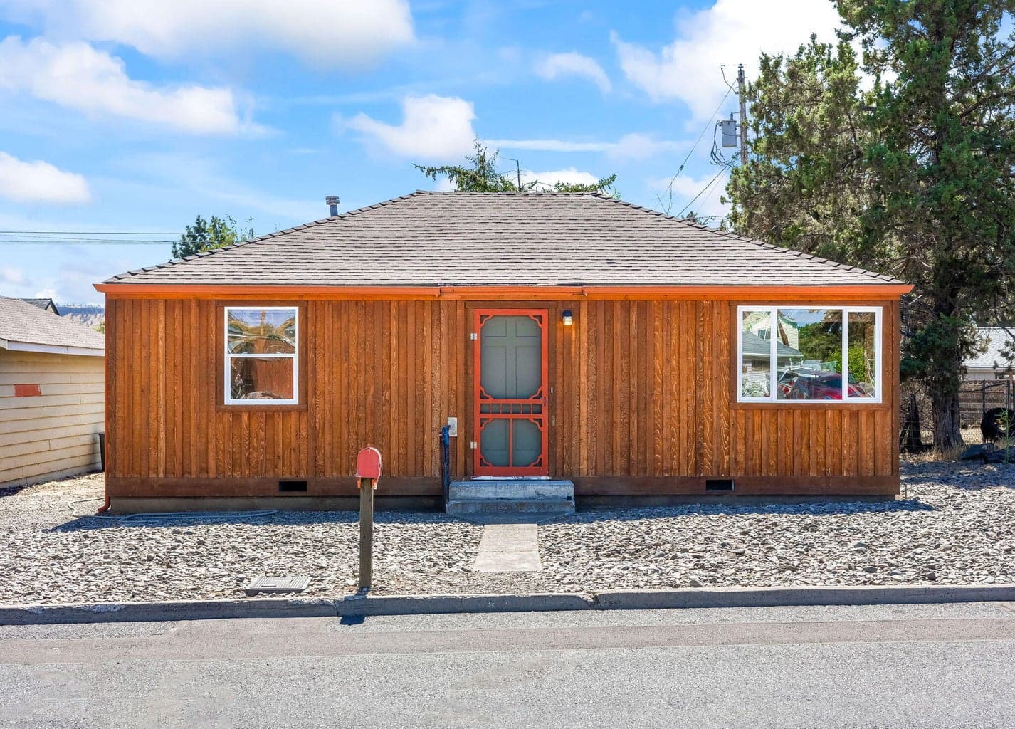 Photo of 1270 Ochoco 4 of 15